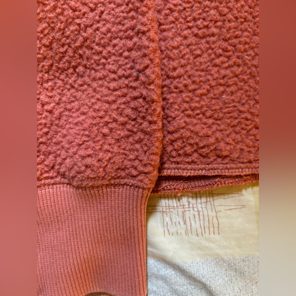 The Renew Fleece Raglan Sweatshirt - Picture 4 of 4